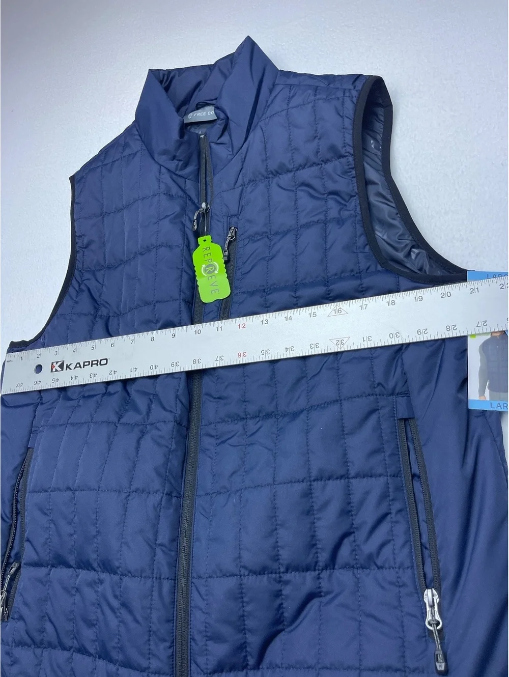 Free Country Men's Large Navy Blue Quilted Vest